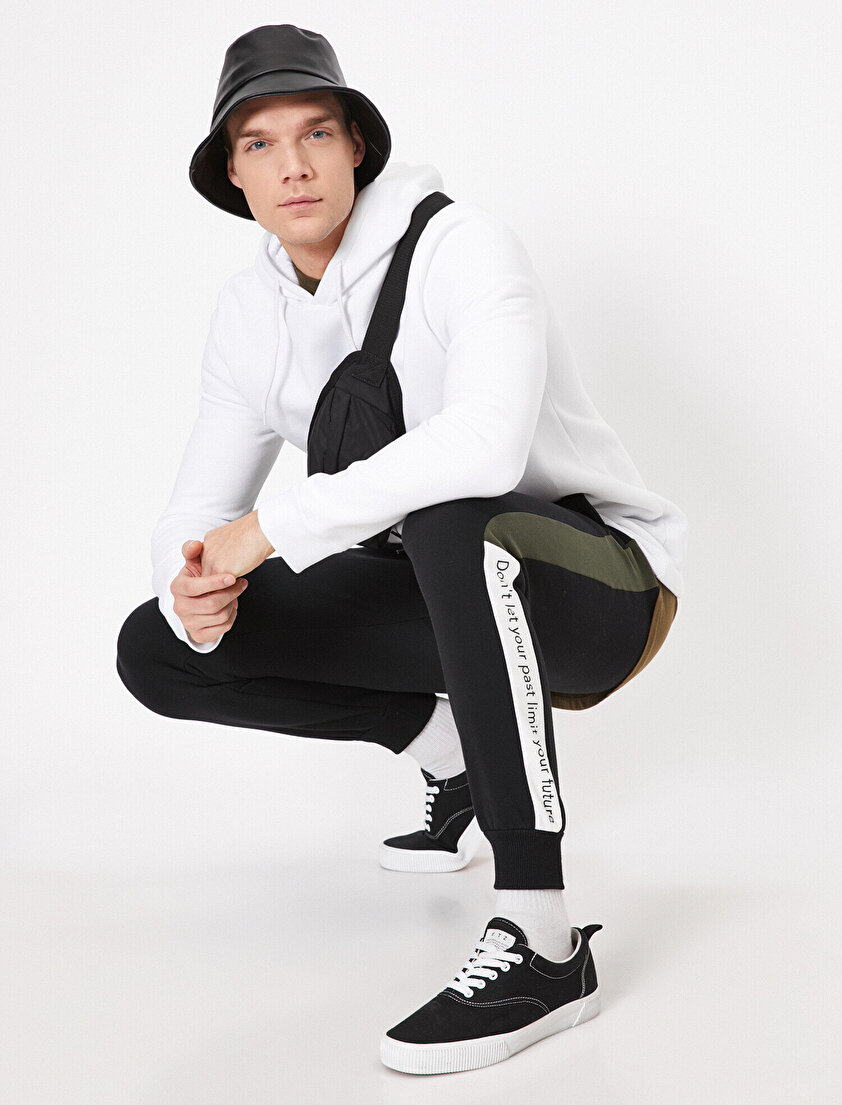 Yanları Şeritli Yazılı Baskılı Cepli Eşofman Altı