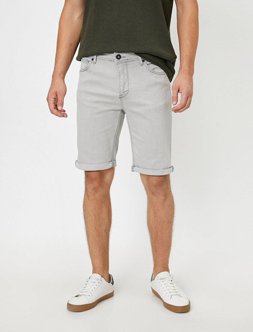 Dizi Katlama Detaylı Jean Şort