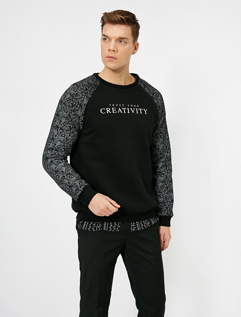 Bisiklet Yaka Reglan Kollu Slogan Basklı Sweatshirt