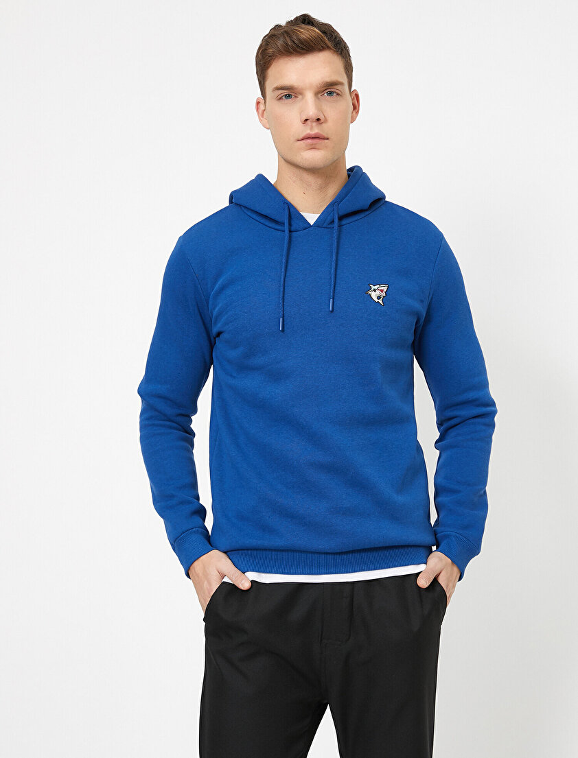 Kapüşonlu İşlemeli Uzun Kollu Sweatshirt