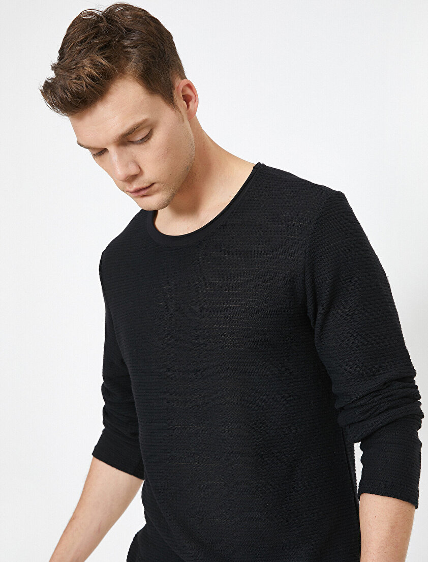 Bisiklet Yaka Dokulu Kumaş Mevsimlik Slim Fit Kazak