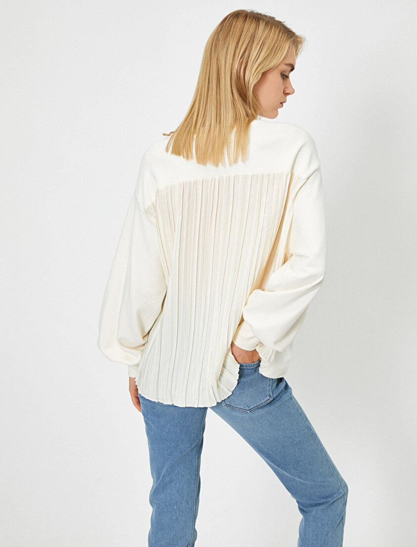 Balon Kollu Sırtı Pilili Sweatshirt