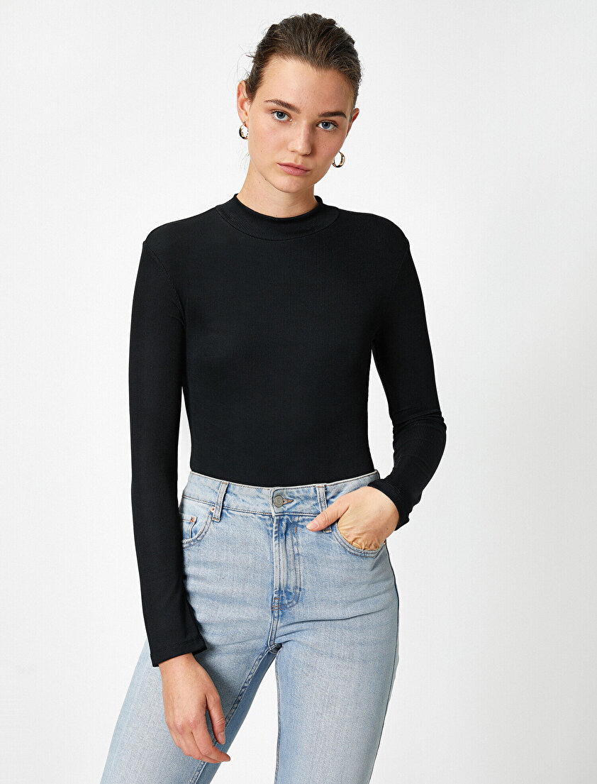 Pencere Detaylı Dik Yaka Çıtçıtlı Body