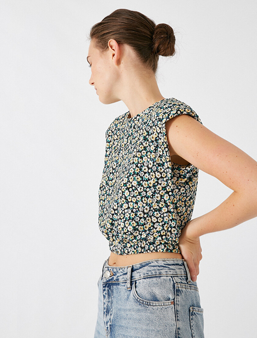 Desenli Vatkalı Crop Fit T-Shirt