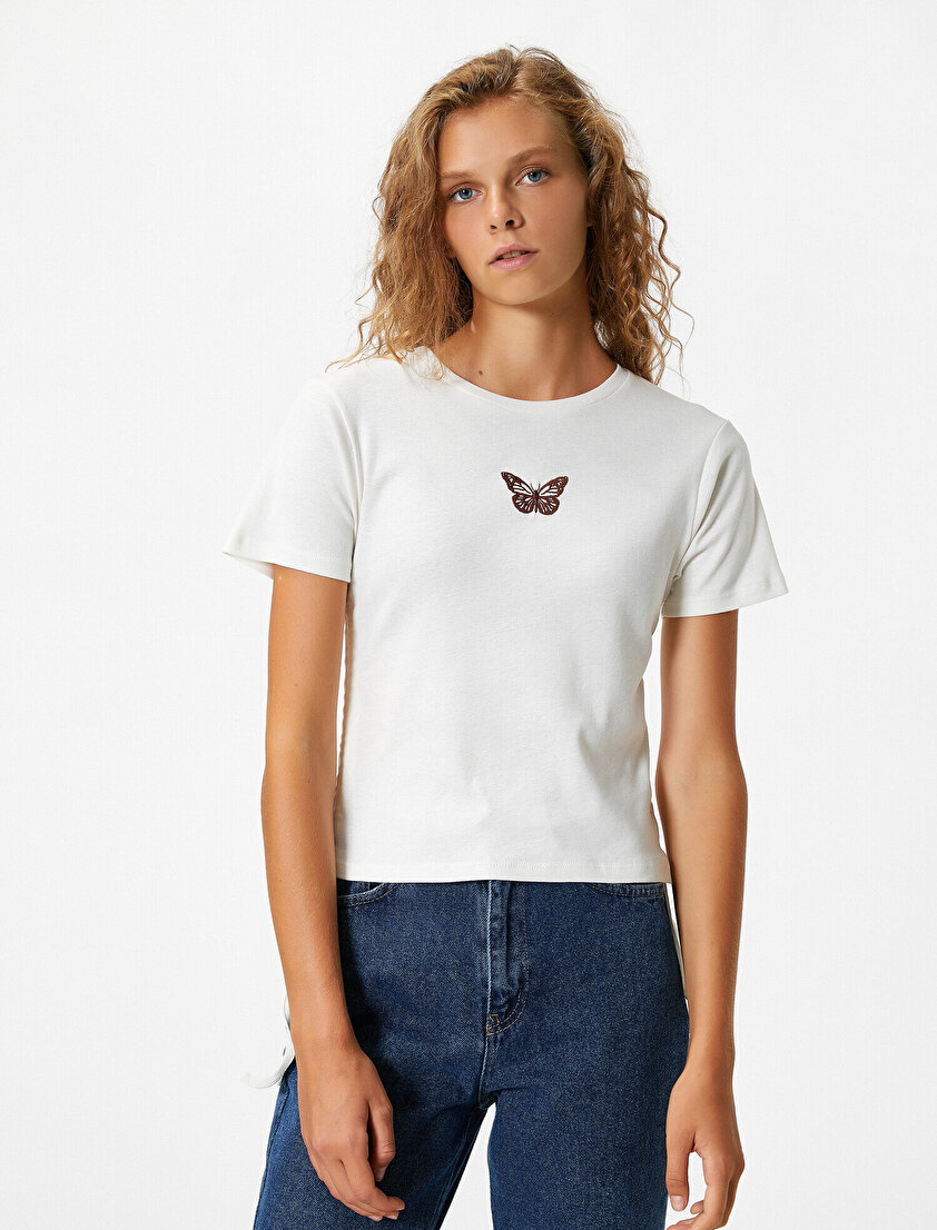 Nakışlı Yanları Büzgülü Kısa Kollu T-Shirt