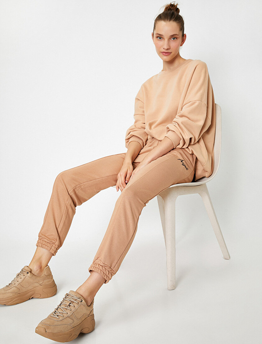 Nakışlı Jogger Eşofman Altı