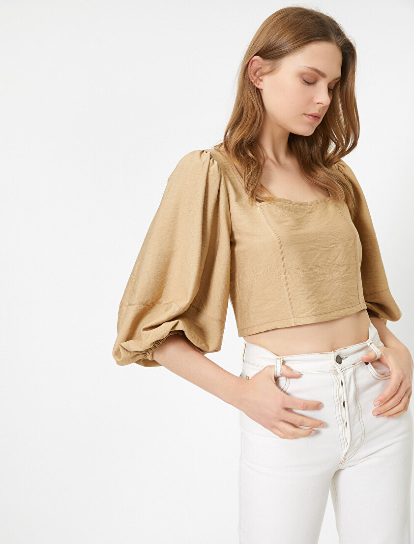 Kare Yaka Balon Kollu Bluz