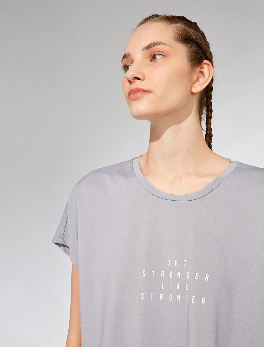 Bisiklet Yaka Kısa Kollu Yazılı Baskılı Tişört