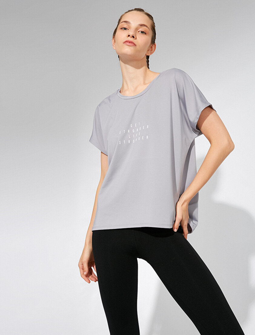 Bisiklet Yaka Kısa Kollu Yazılı Baskılı Tişört