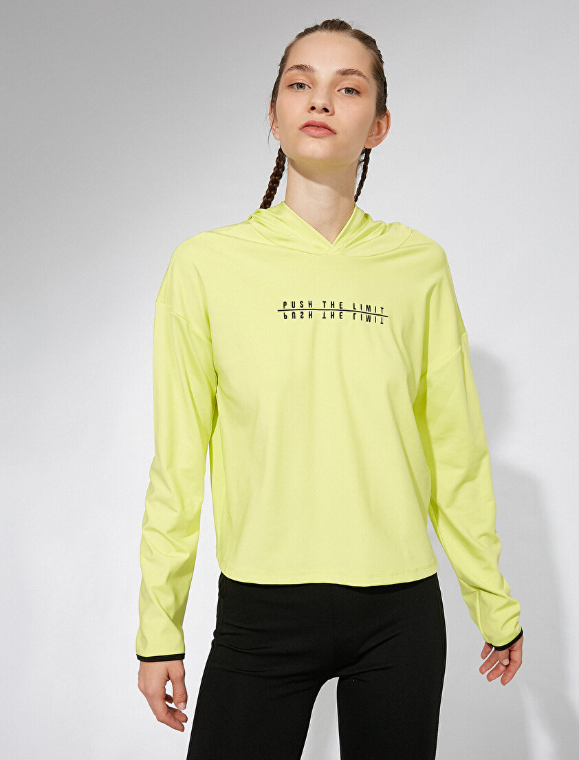 Kapüşonlu Yazılı Baskılı Sweatshirt