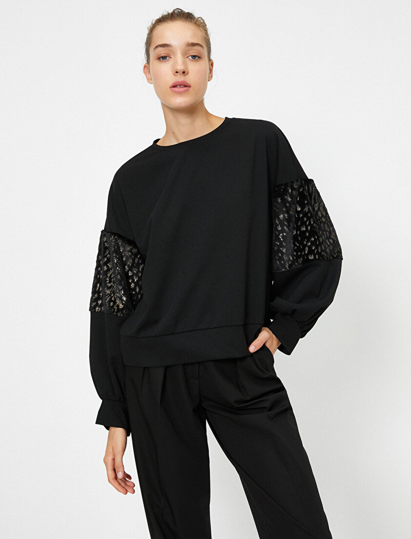 Bisiklet Yaka Kolları Yama Detaylı Oversize Sweatshirt