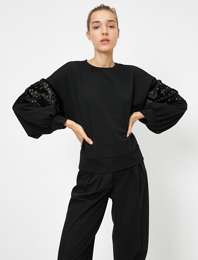 Bisiklet Yaka Kolları Yama Detaylı Oversize Sweatshirt