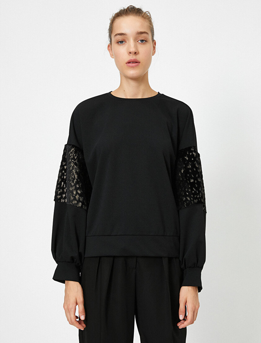 Bisiklet Yaka Kolları Yama Detaylı Oversize Sweatshirt