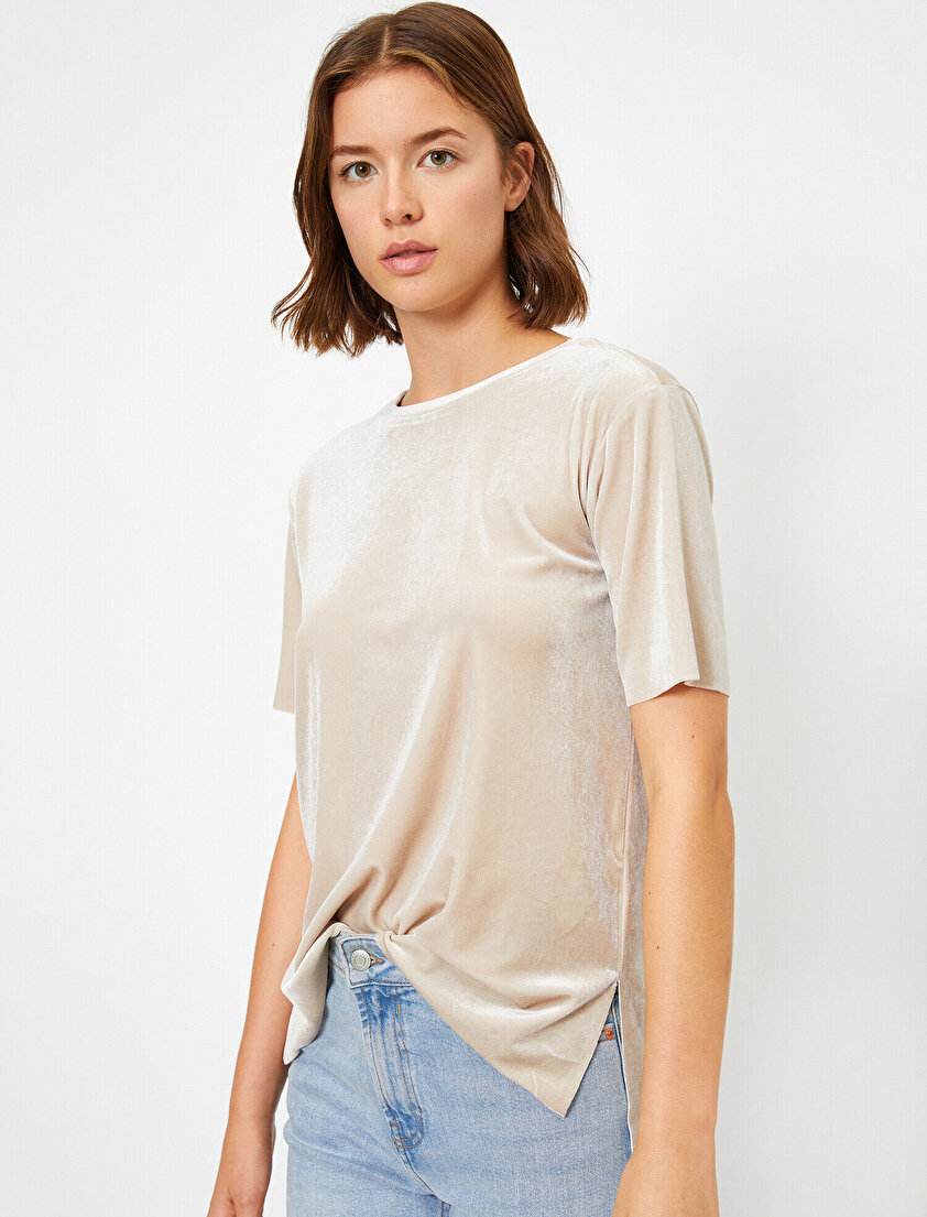 Kadife Kısa Kollu Bisiklet Yaka T-Shirt