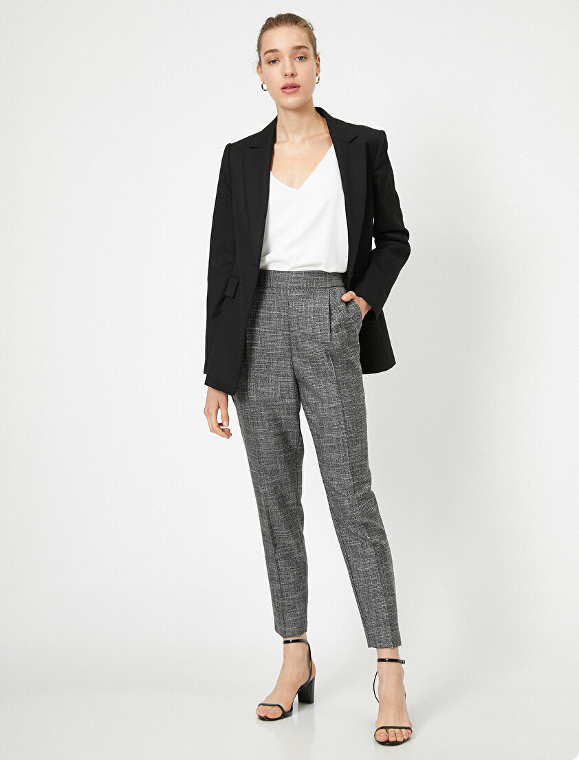 Normal Bel Cep Detaylı Pantolon