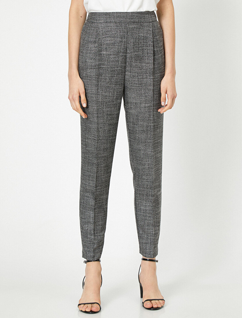 Normal Bel Cep Detaylı Pantolon