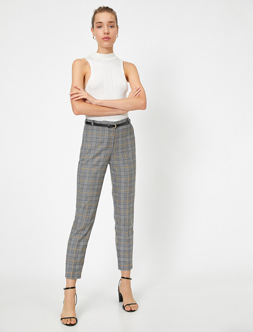 Normal Bel Cep Detaylı Kareli Pantolon