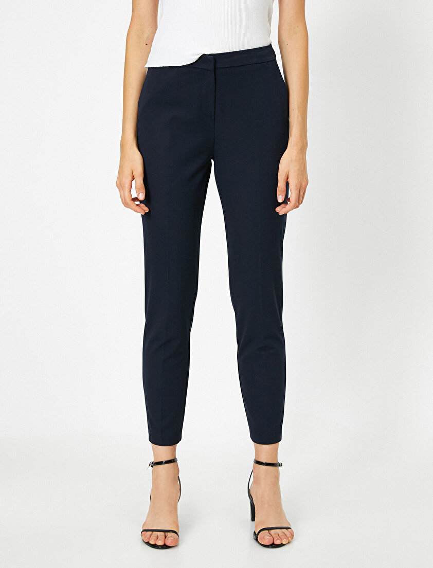 Kısa Paça Cepli Pantolon