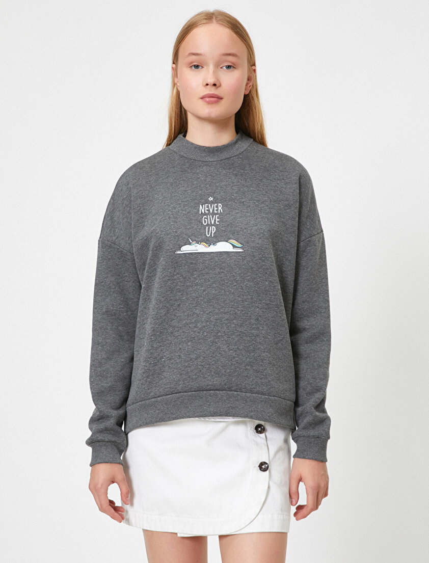 Uzun Kollu Baskılı Sweatshirt