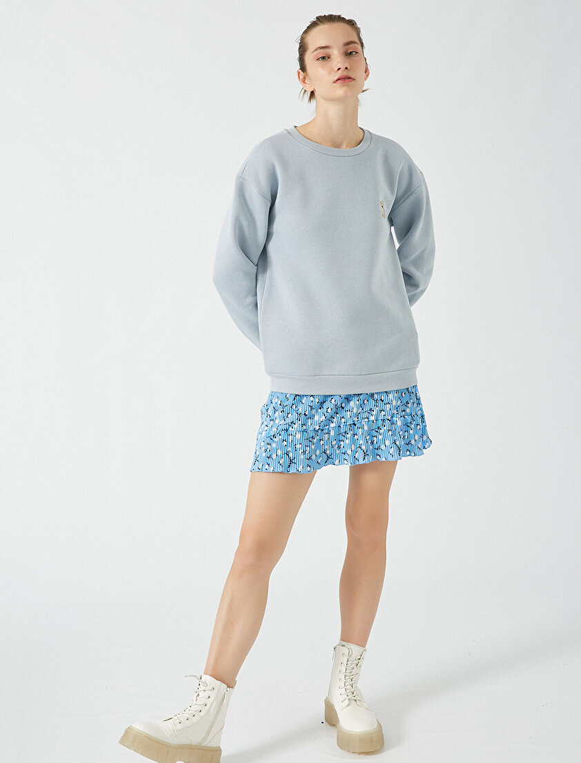 Bisiklet Yaka İşleme Detaylı Uzun Kollu Sweatshirt