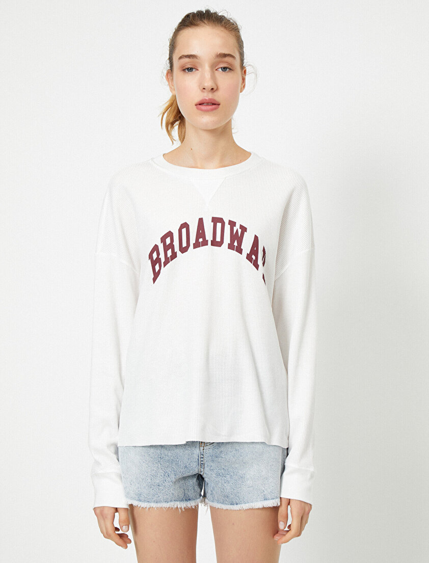 Bisiklet Yaka Uzun Kollu Yazılı Baskılı Sweatshirt