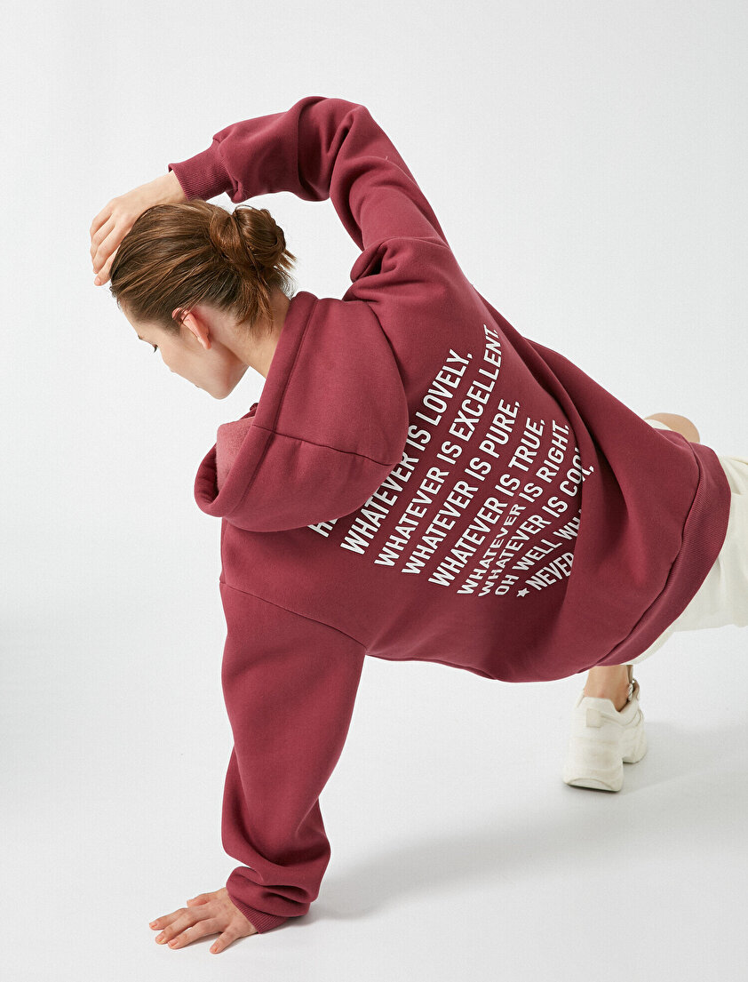 Kapüşonlu Cepli Yazılı Baskılı Sweatshirt