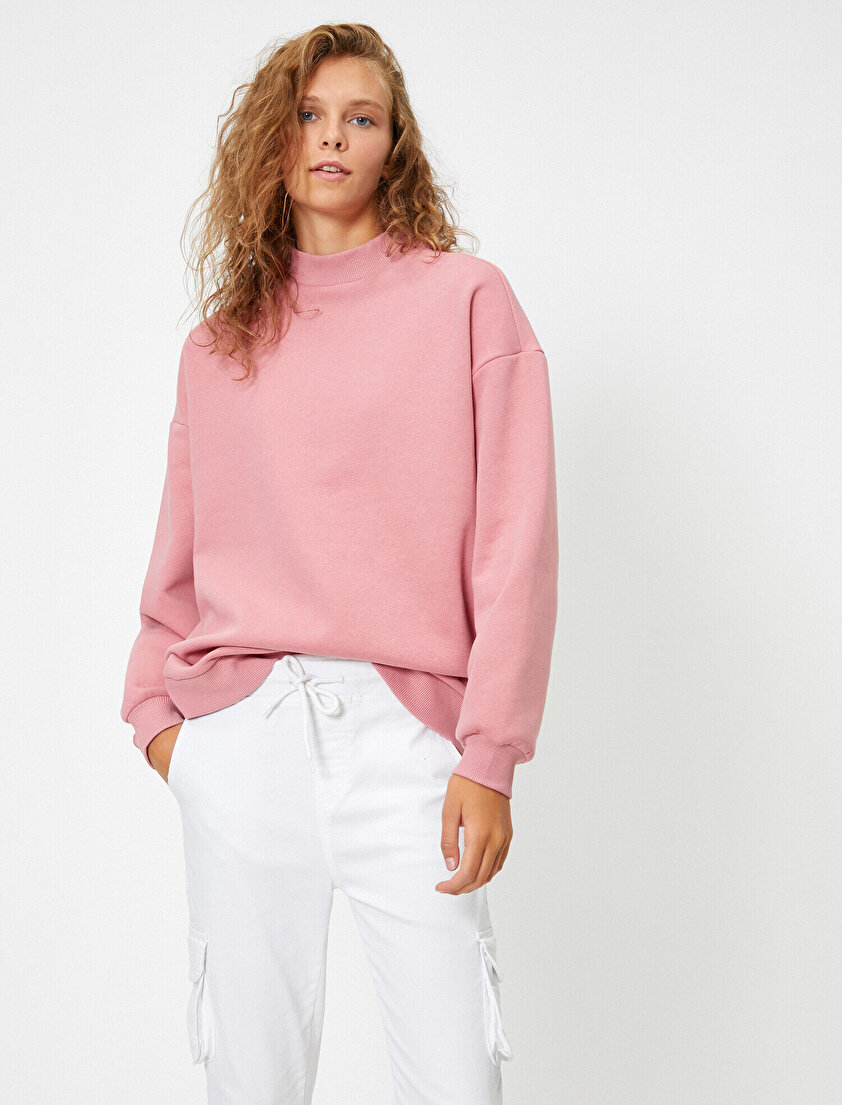 Boğazlı Uzun Kollu Basic Sweatshirt