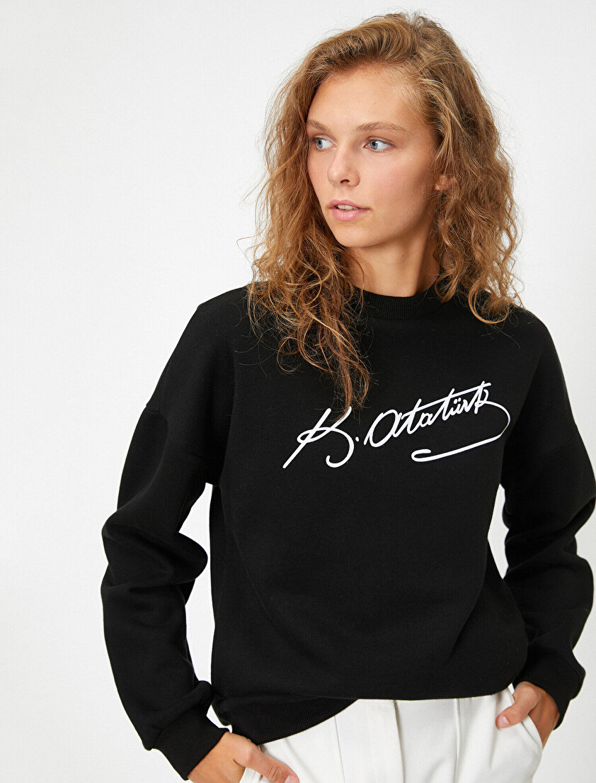 Atatürk İmzası Baskılı Sweatshirt