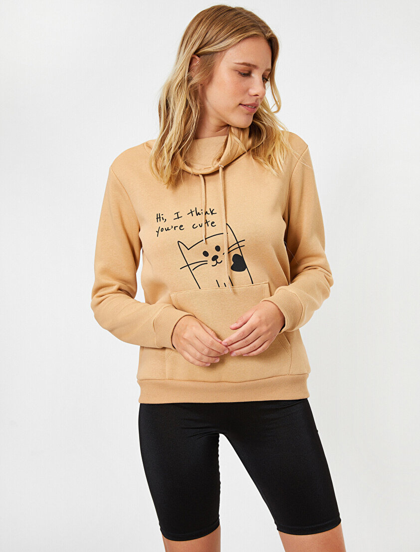 Cepli Baskılı Yüksek Yaka Sweatshirt