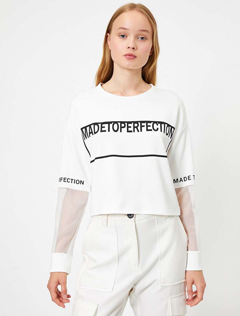 Bisiklet Yaka Uzun Kollu Tül Detaylı Yazılı Baskılı Sweatshirt