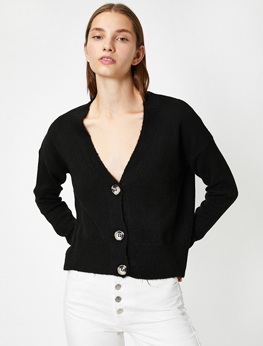 Uzun Kollu Düğmeli Kazak