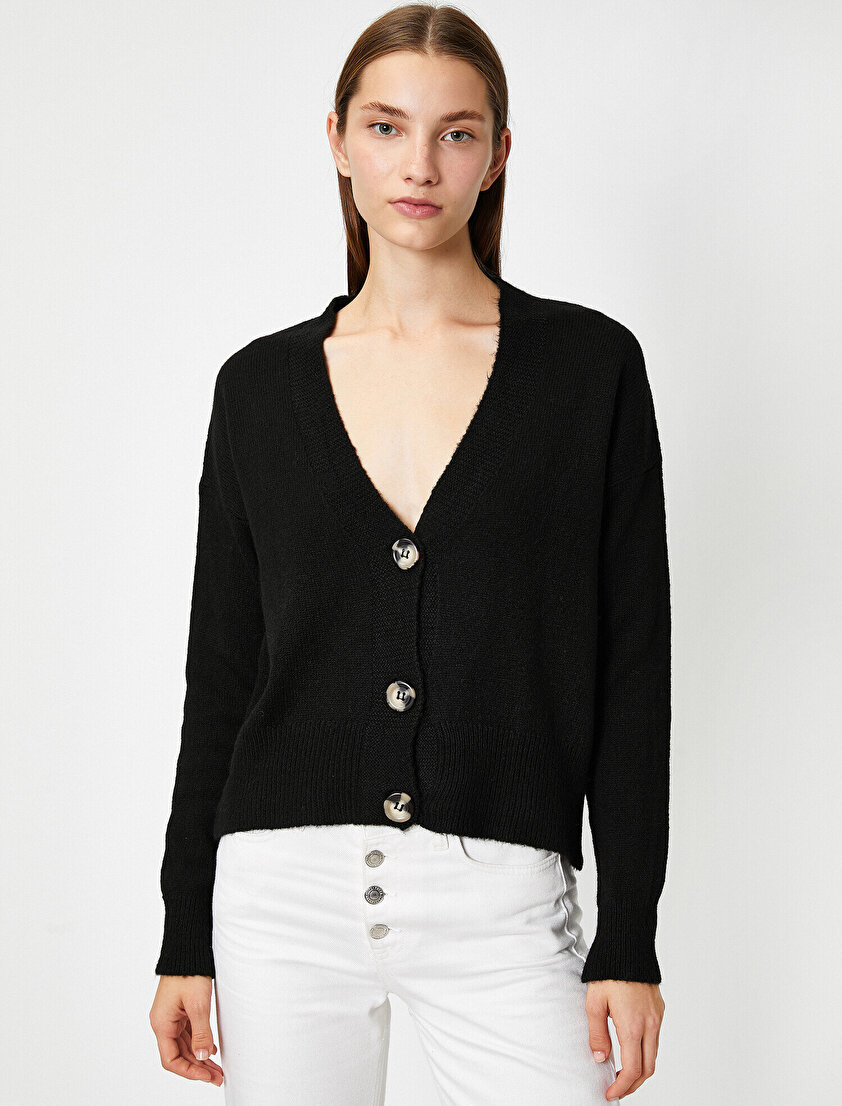 Uzun Kollu Düğmeli Kazak