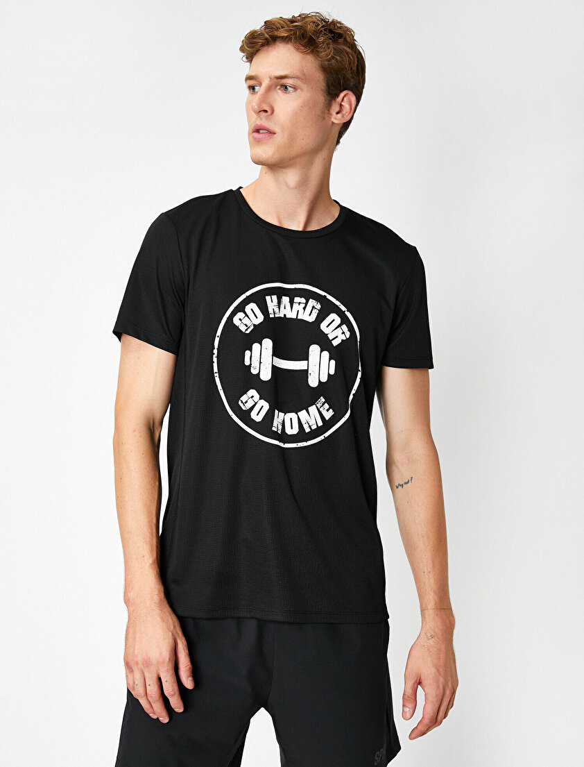 Bisiklet Yaka Kısa Kollu Slogan Baskılı Tişört