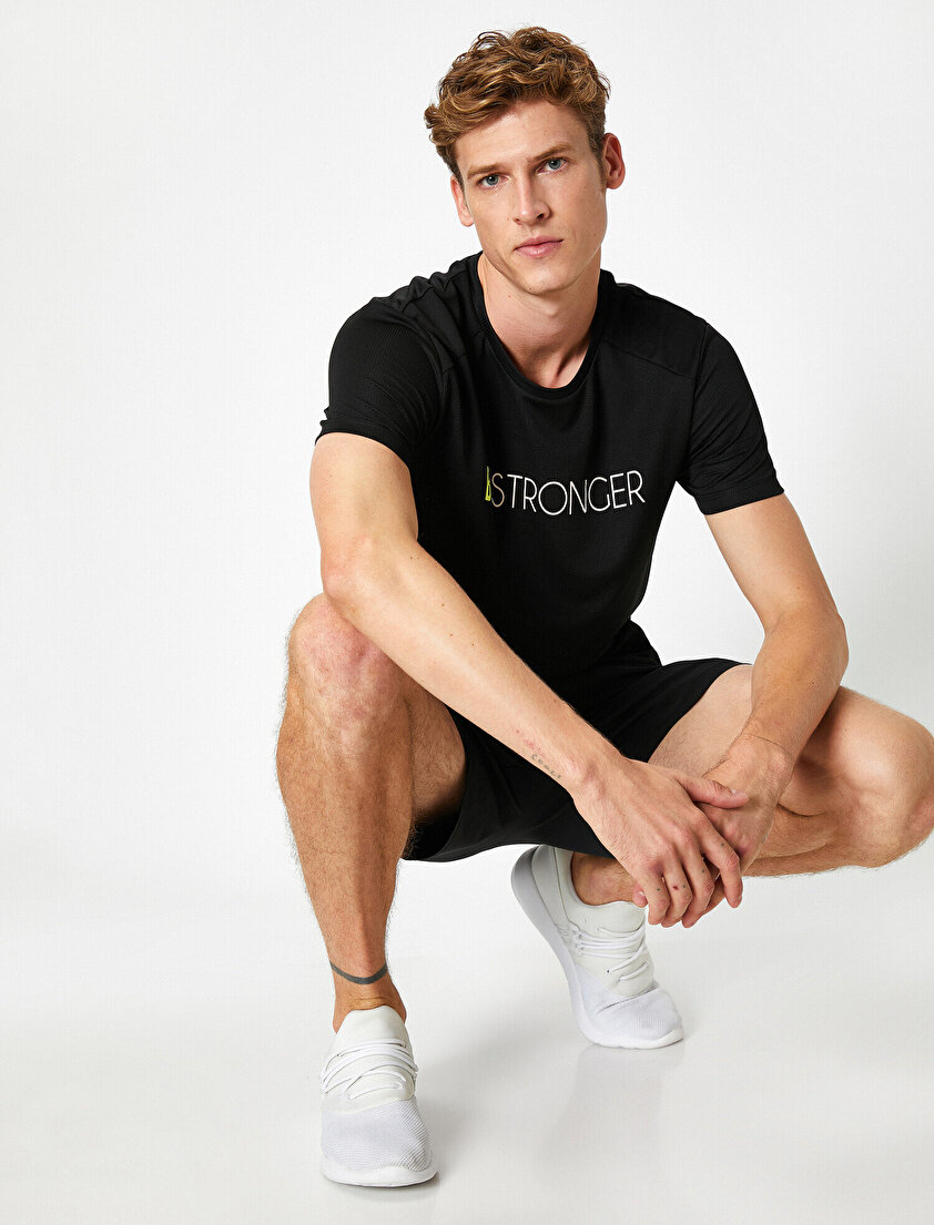 Bisiklet Yaka Kısa Kollu Neon Slogan Baskılı Tişört