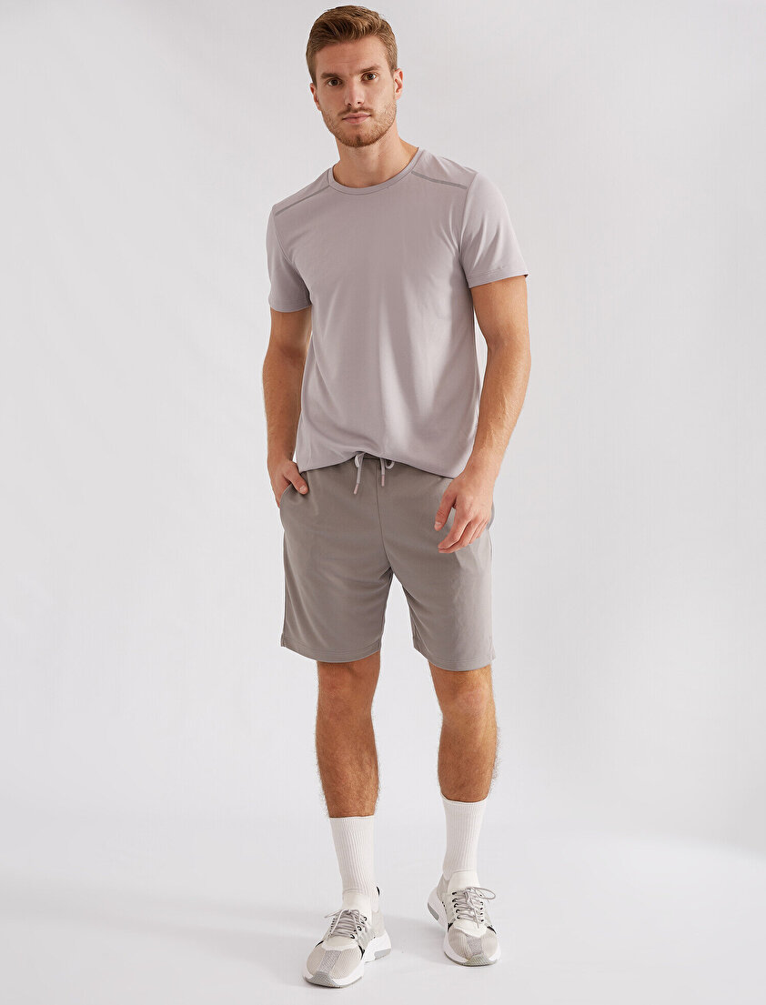 Bisiklet Yaka Kısa Kollu Tişört