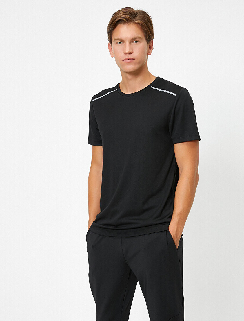 Bisiklet Yaka Kısa Kollu Tişört