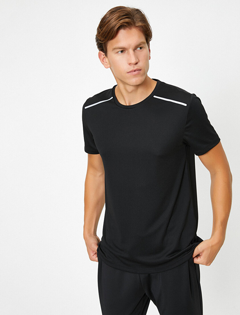 Bisiklet Yaka Kısa Kollu Tişört