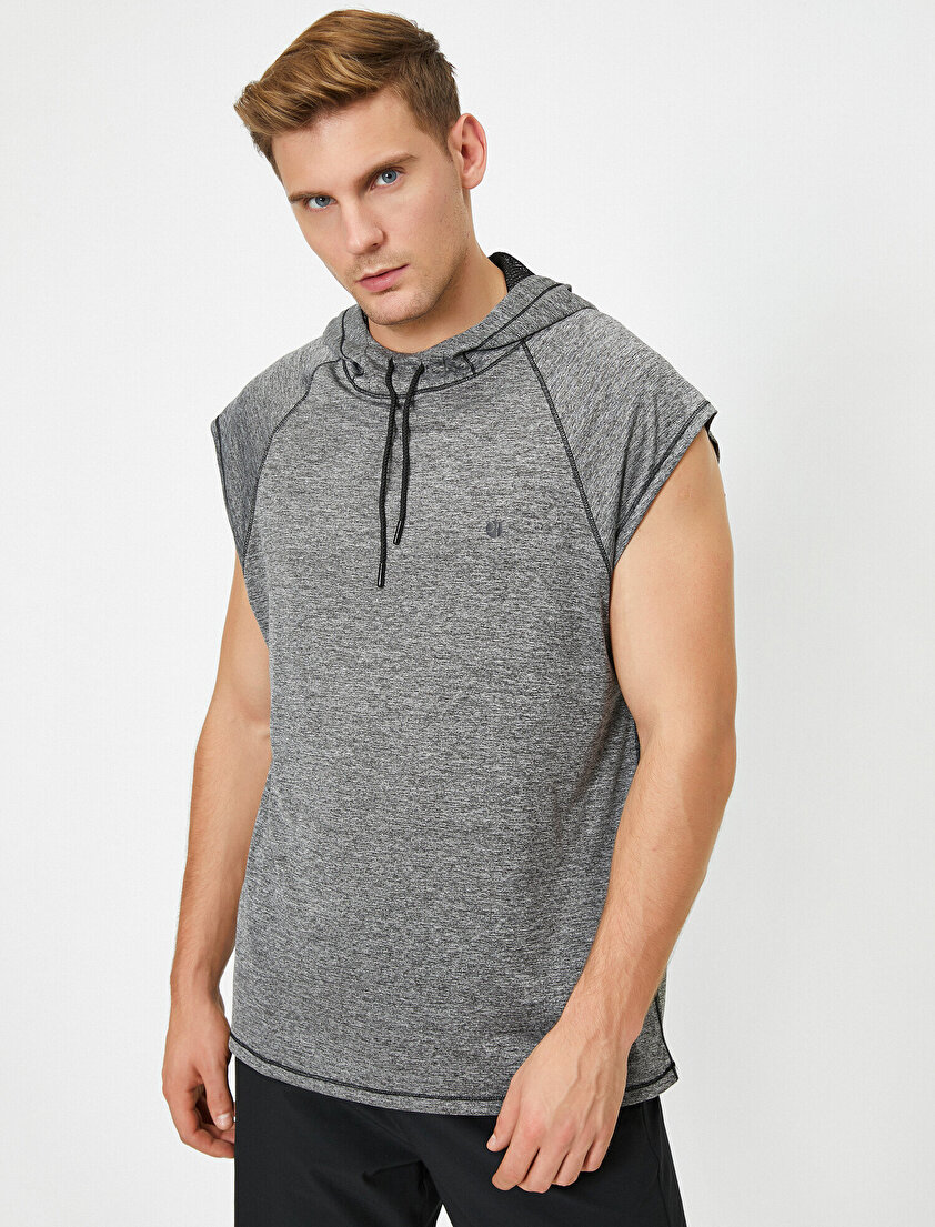 Kapüşonlu Kolsuz Sweatshirt
