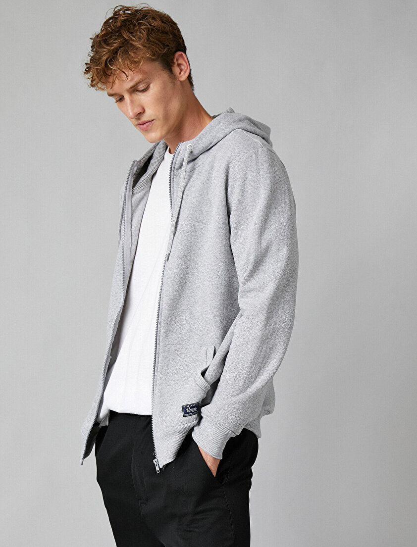 Uzun Kollu Kapüşonlu Fermuarlı Sweatshirt