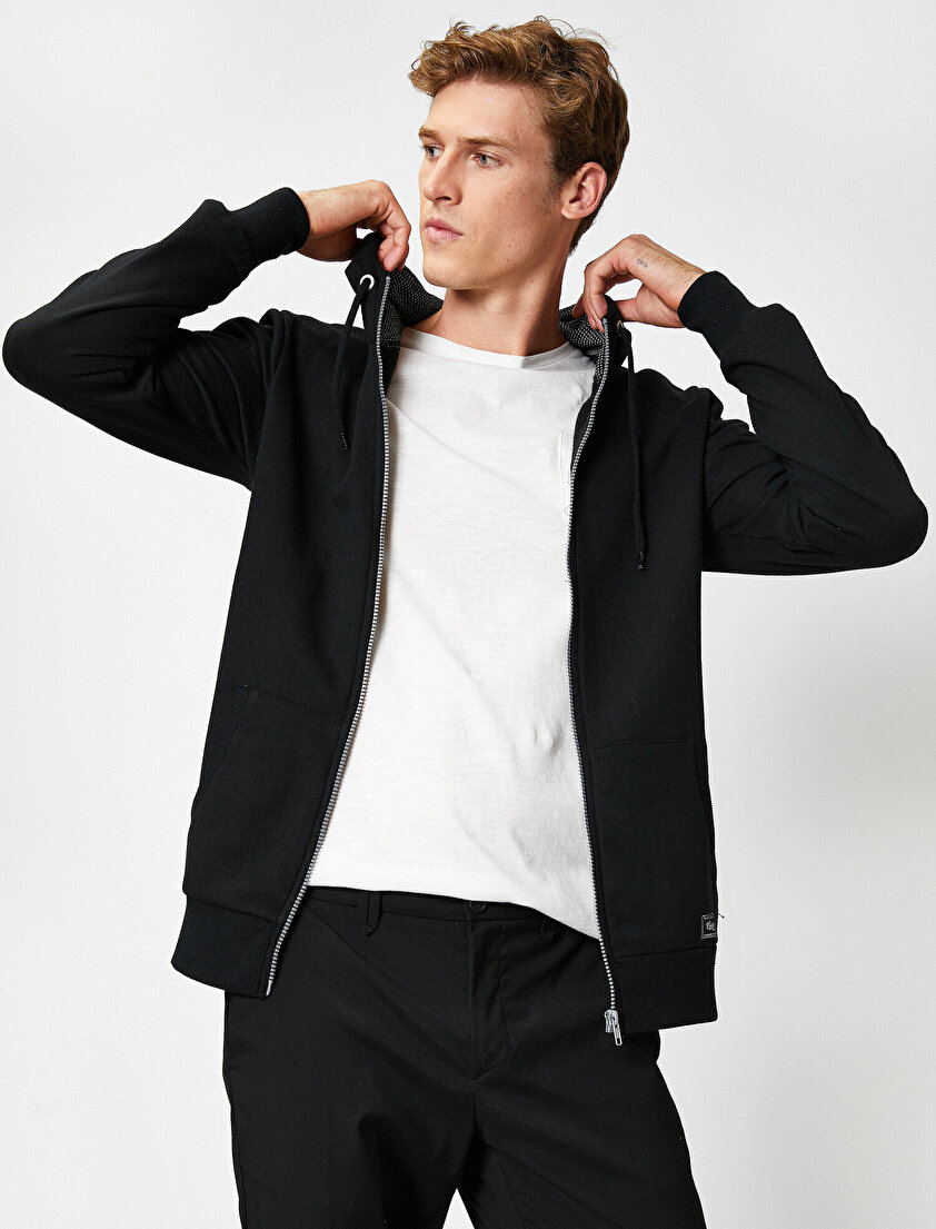 Uzun Kollu Kapüşonlu Fermuarlı Sweatshirt
