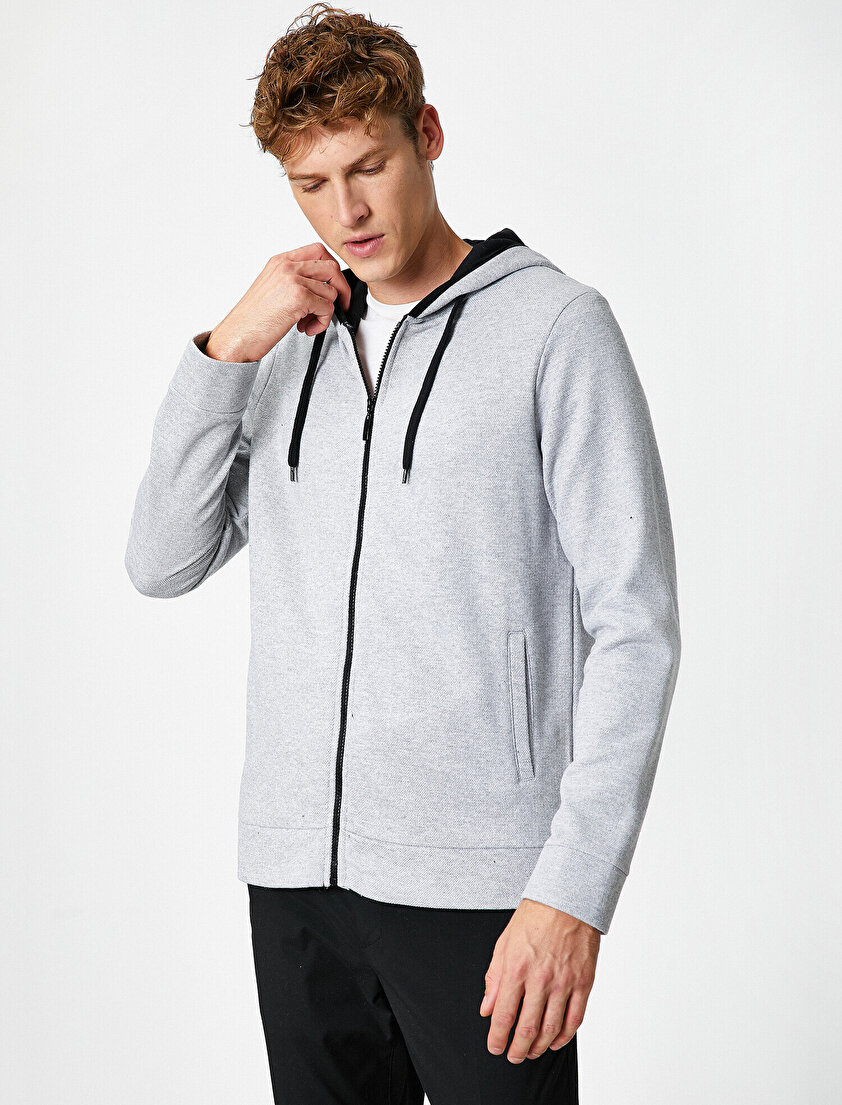 Uzun Kollu Kapüşonlu Fermuarlı Sweatshirt
