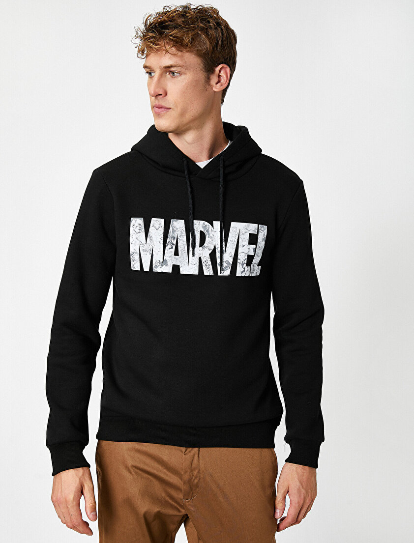 Marvel Lisanslı Kapüşonlu Sweatshirt