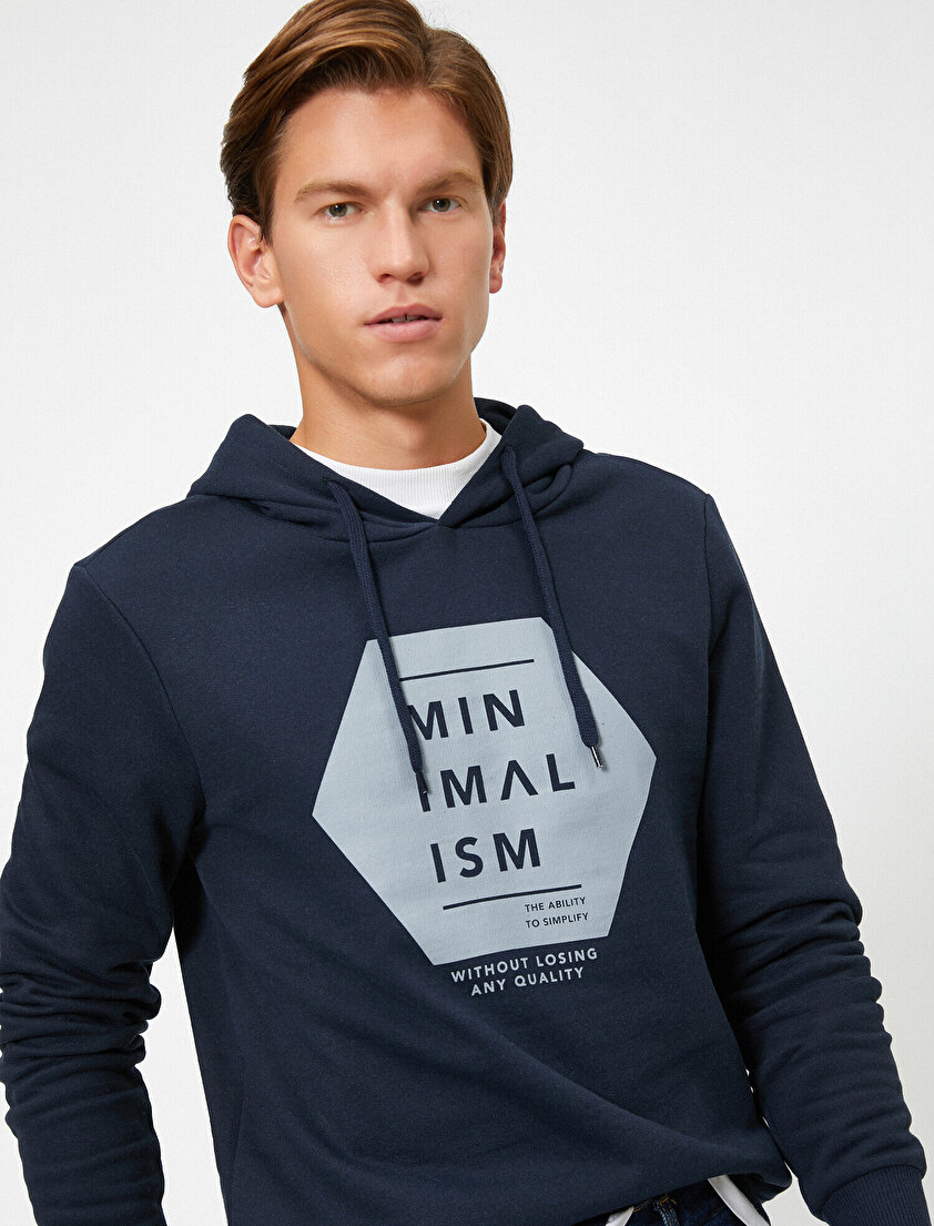 Kapüşonlu Yazılı Baskılı Uzun Kollu Sweatshirt