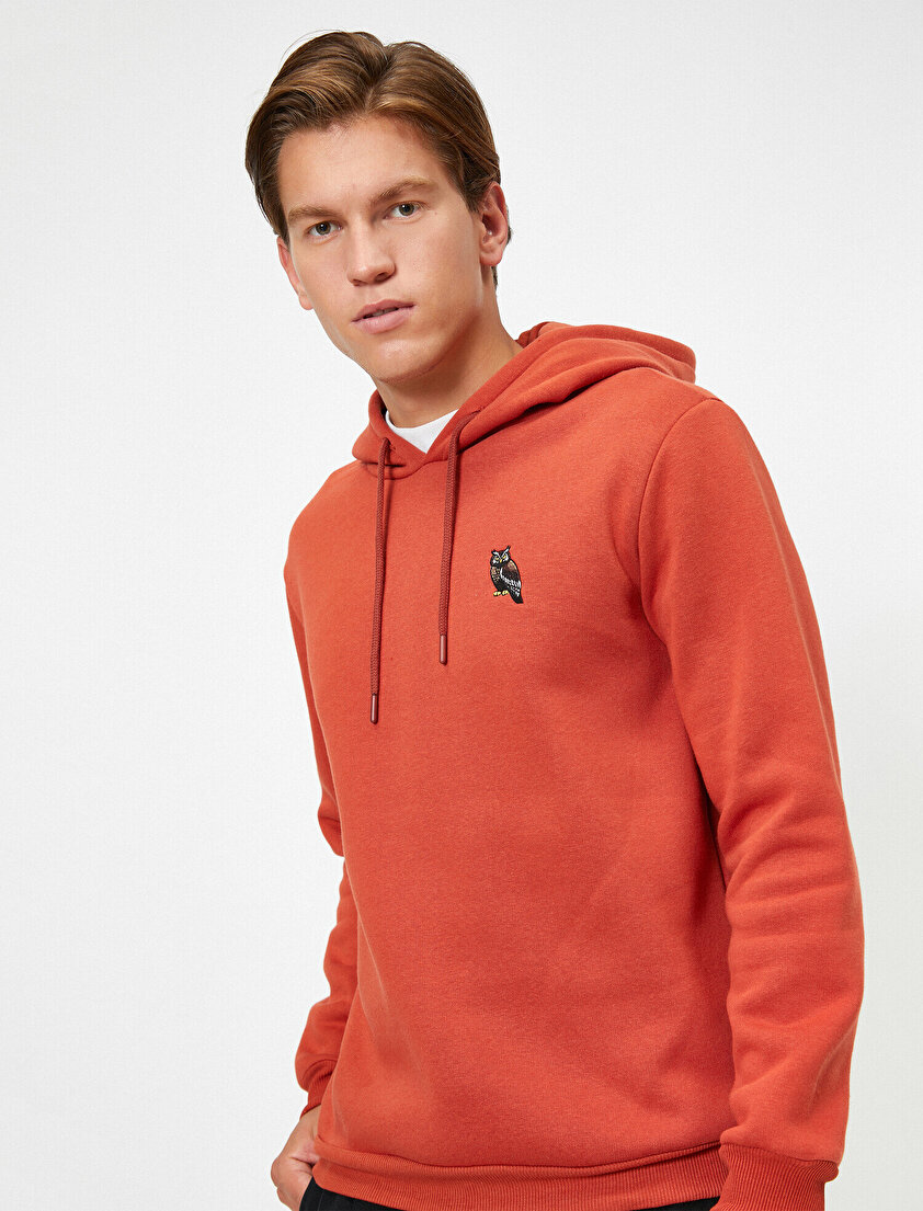 Kapüşonlu İşlemeli Uzun Kollu Sweatshirt