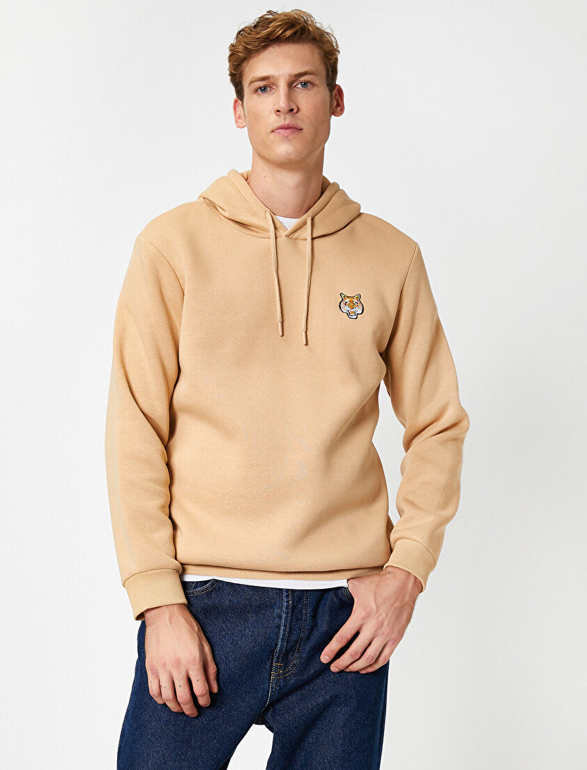 Uzun Kollu Kapüşonlu Sweatshirt