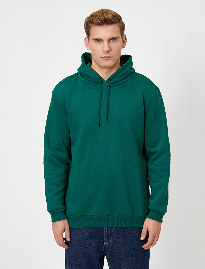 Uzun Kollu Kapüşonlu Sweatshirt