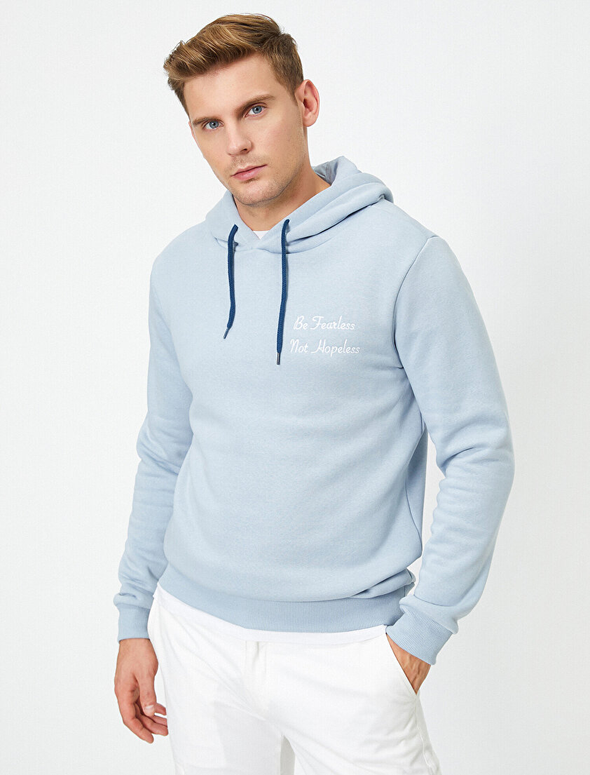 Kapüşonlu Yazı İşlemeli Uzun Kollu Sweatshirt