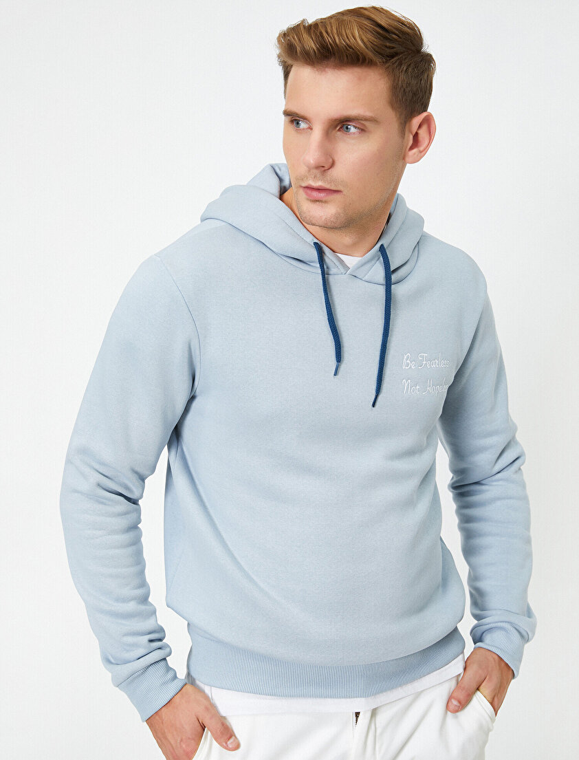 Kapüşonlu Yazı İşlemeli Uzun Kollu Sweatshirt