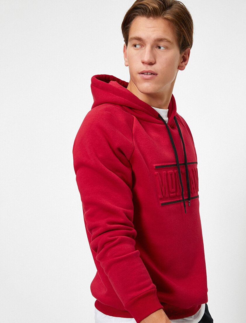 Kapüşonlu Yazılı Baskılı Uzun Kollu Sweatshirt