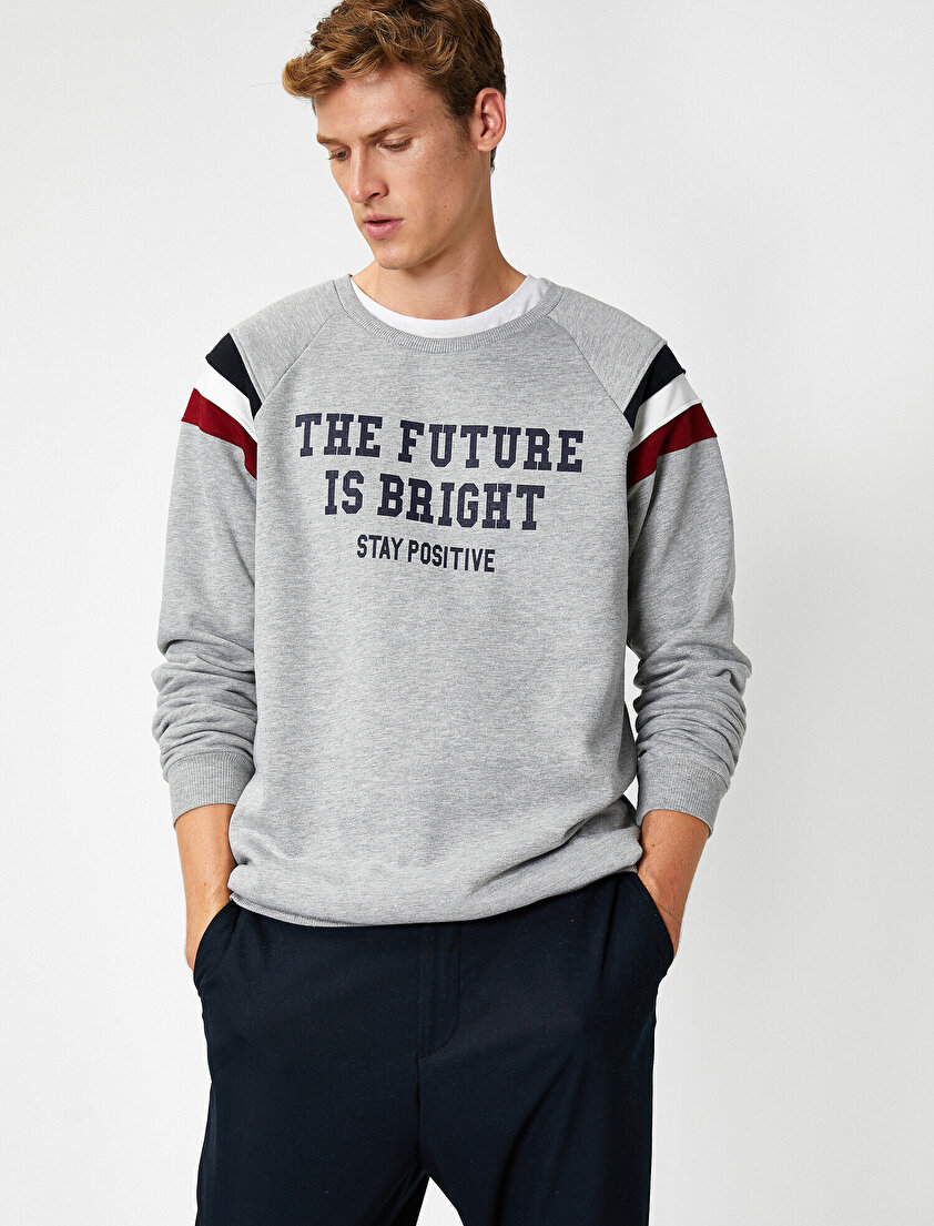 Bisiklet Yaka Uzun Kollu Yazılı Baskılı Sweatshirt